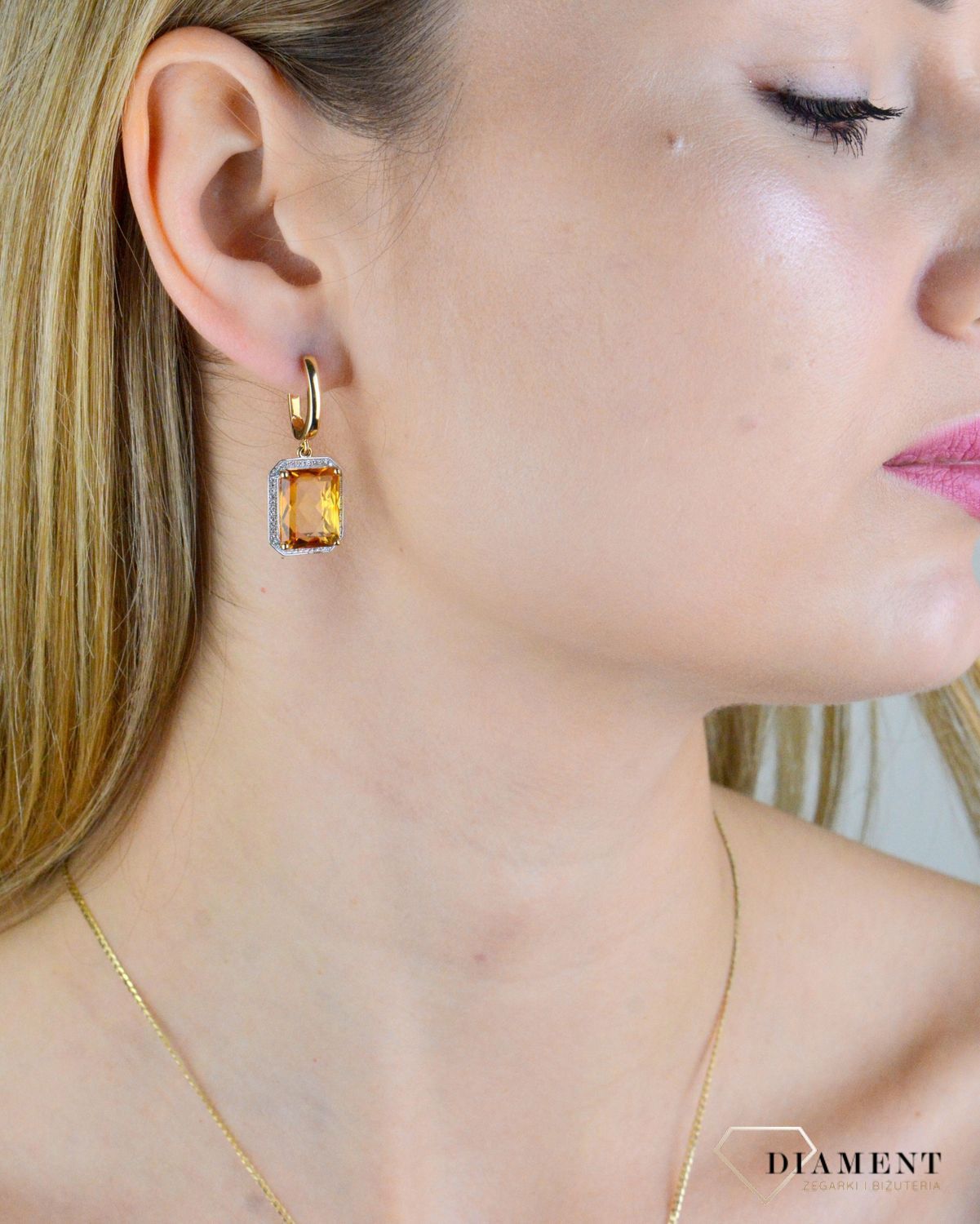 Kolczyki złote damskie 585 diamenty z kamieniem naturalnym Cytryn 0,21ct. Biżuteria z diamentami. Kolczyki złote damskie z diamentami. Złote kolczyki z cytrynem. Złote kolczyki z diamentami i cytrynem. Kolczyki damskie złote z diamentami. Kolc.jpg